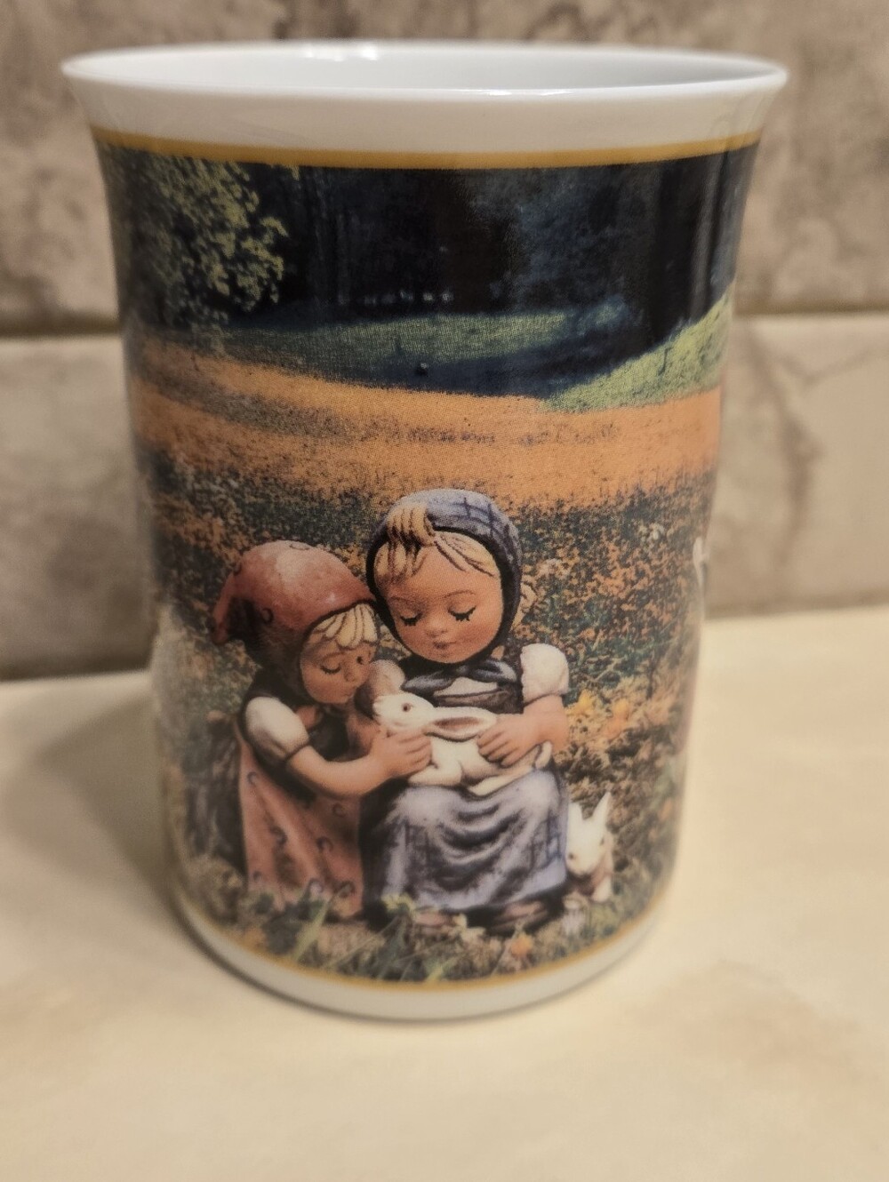 MI Hummel MAY CINDERELLA Porcelain Collector 4" Mug 1 Of 12 Collection Danbury